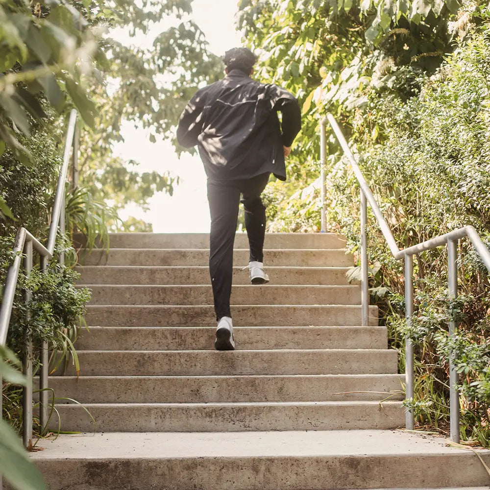 Athlete receiving a Body Booster IV therapy at Healthi-Life Longevity & Rejuvenation Center to enhance energy, strength, and recovery