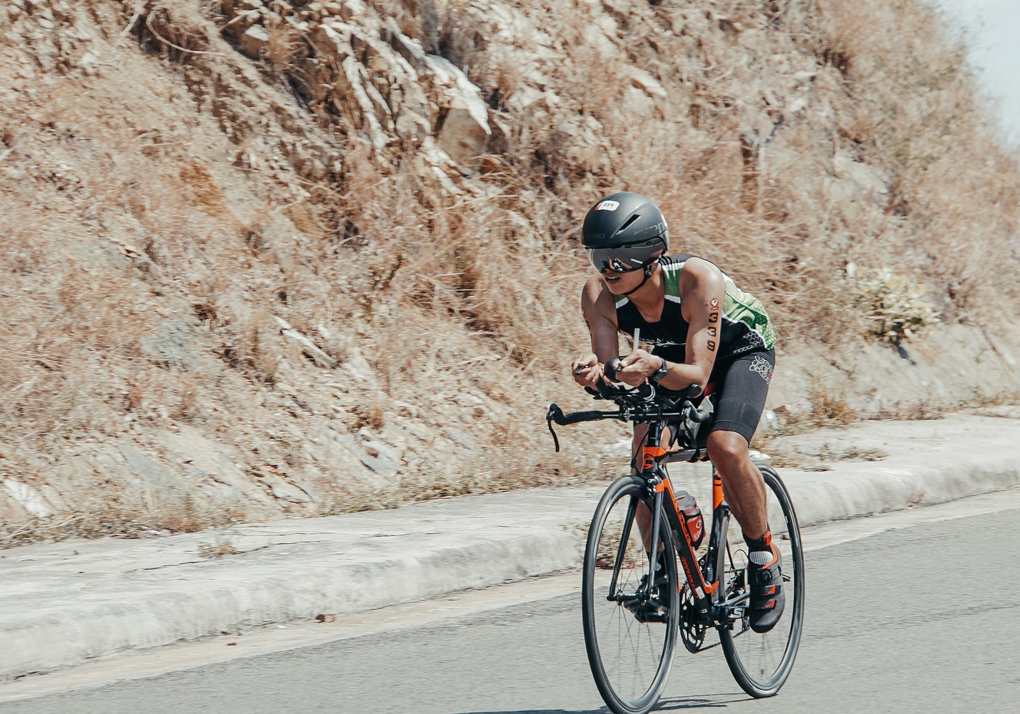 Cyclist benefiting from Athlete ProMax IV Drip Therapy at Healthi Life Longevity Center – Enhancing endurance, recovery, and performance for athletes - 1