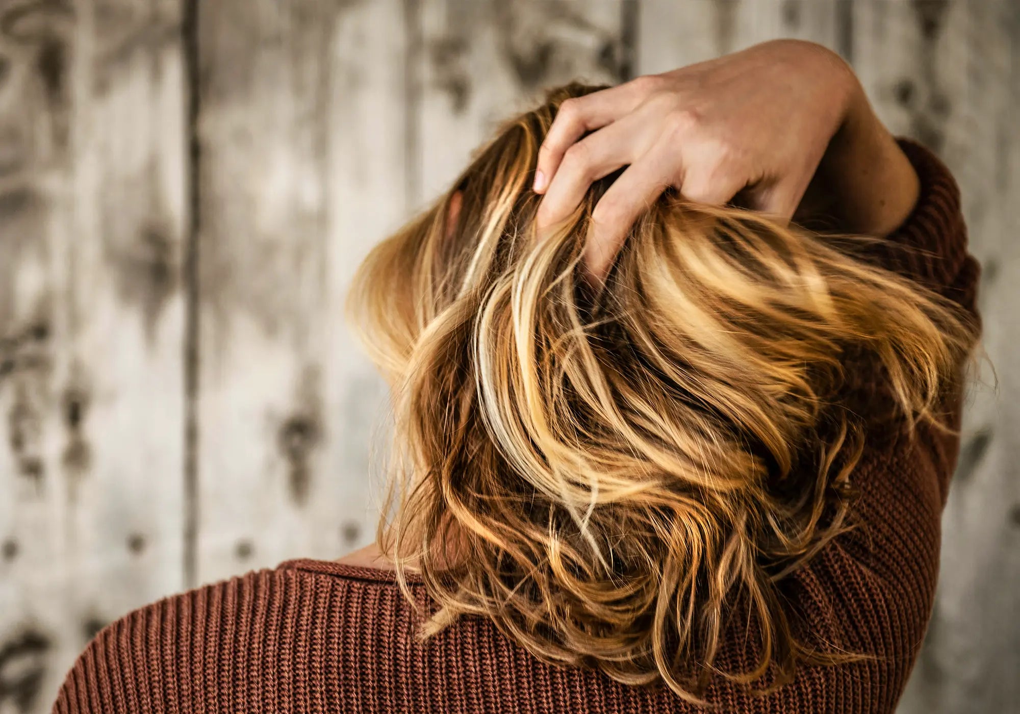 Diamond Hair Renewal Therapy ที่ Healthi Life Longevity and Rejuvenation Center – การเปลี่ยนแปลงเส้นผมด้วยสุขภาพหนังศีรษะที่ดีขึ้น การเจริญเติบโตใหม่ และผมหนาขึ้นตามกาลเวลา